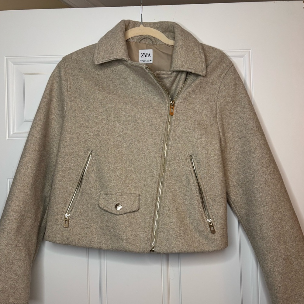 Zara Women's Beige Jacket